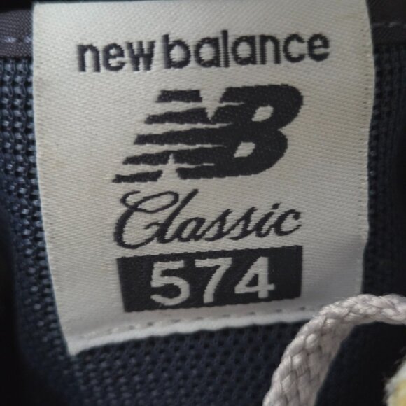 New Balance 574 Classic Men's Sneakers - Picture 6 of 7